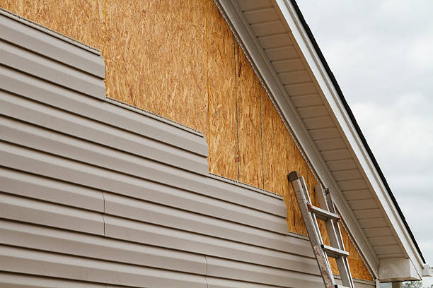 Professional Emergency Siding Repair technician working in Huntington Station, NY